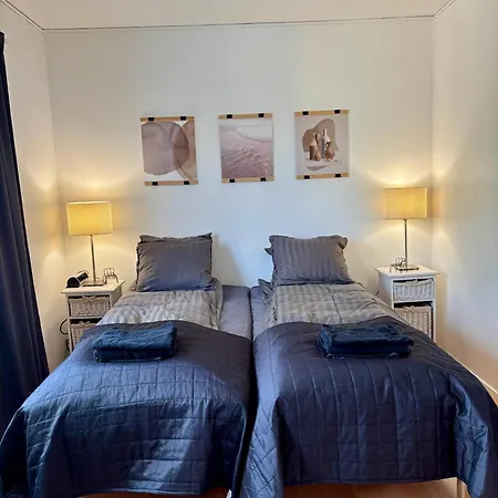 Apartman 6 Real Beds, Ac, Walk To Willa,