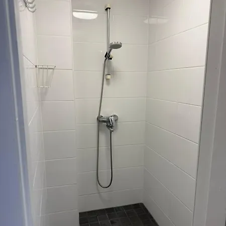 6 Real Beds, Ac, Walk To Willa, *